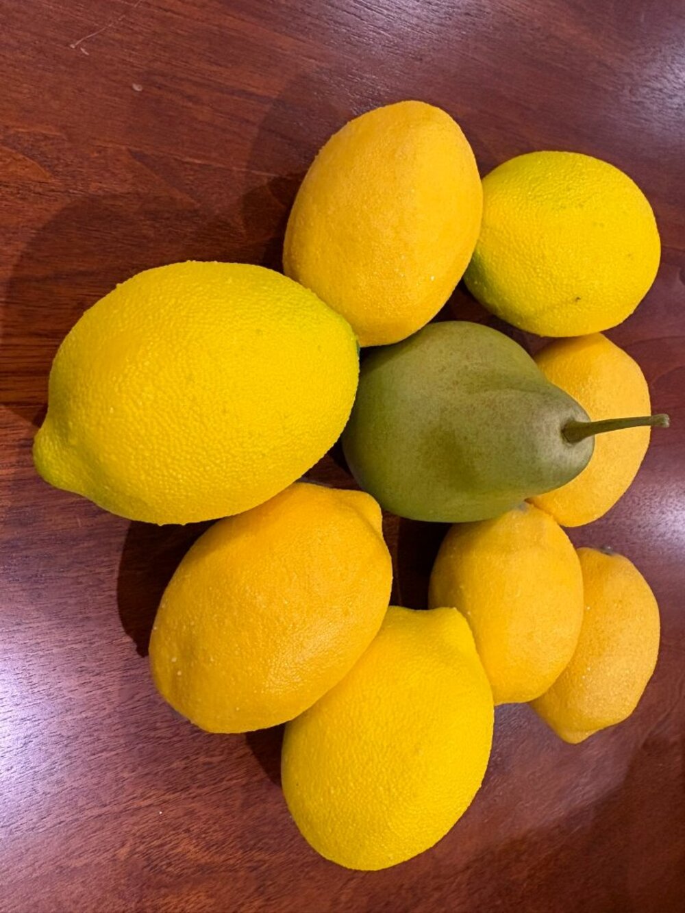 Lot of 8 plastic yellow lemons and 1 plastic green pear for your kitchen decor
